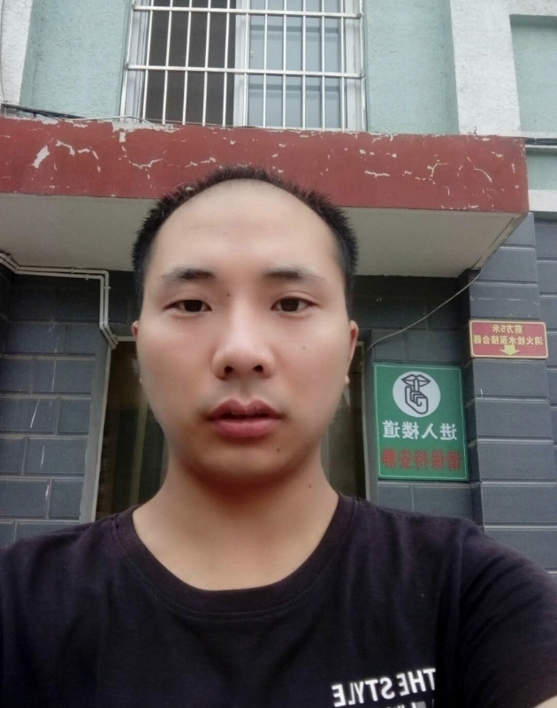 亮亮的第一张照片--赵县残疾人相亲网